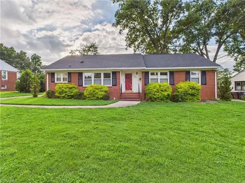 603 Candlewood Dr, Greensboro, NC 27403