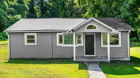 620 Market St NW, Reidsville, NC 27320