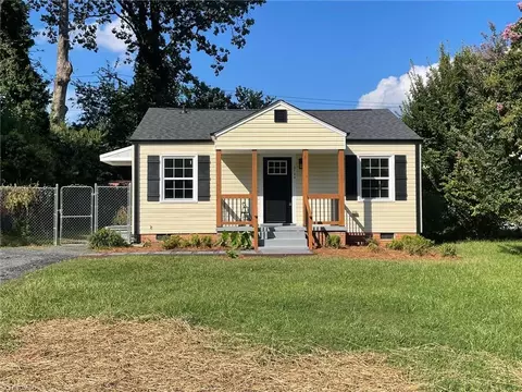 2722 Stratford Dr, Greensboro, NC 27408