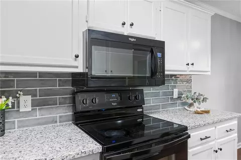 105 Forrest Oaks Dr, King, NC 27021 photo 14