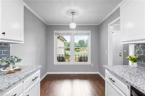 105 Forrest Oaks Dr, King, NC 27021 photo 9