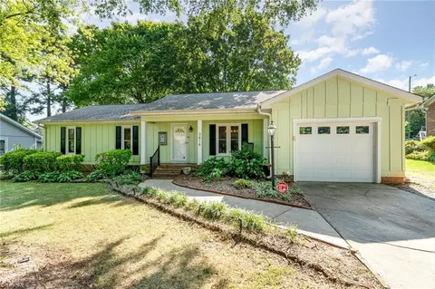3616 Northfield Pl, High Point, NC 27265