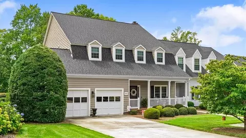 3711 Cardinal Downs Dr, Greensboro, NC 27410