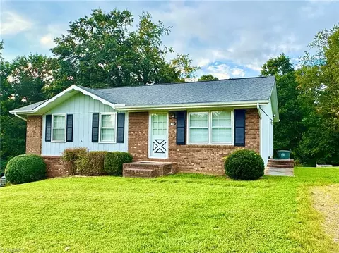 160 Reddies St, North Wilkesboro, NC 28659