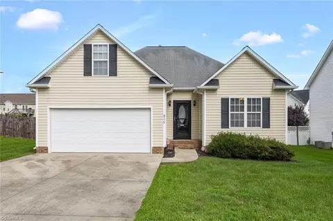 4775 Eagle Path, Winston Salem, NC 27127 photo 2