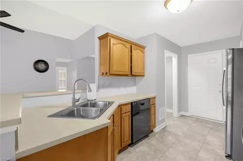 4775 Eagle Path, Winston Salem, NC 27127 photo 12