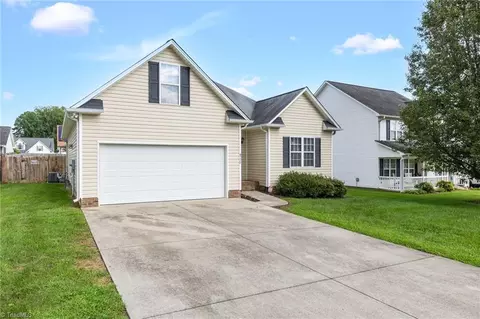 4775 Eagle Path, Winston Salem, NC 27127 photo 3