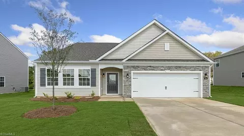 1203 Millington Dr, Mebane, NC 27302