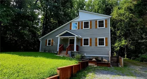 5233 Cox Blvd, Winston Salem, NC 27105