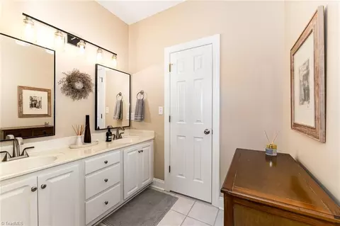 Bath - 5907 Billet Rd, Oak Ridge, NC 27310 photo 5 of 5