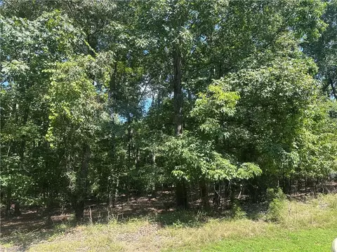 486 Rocky Cove Ln, Denton, NC 27239