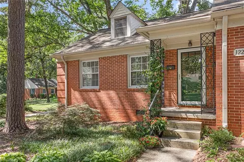 1230 Pamlico Dr, Greensboro, NC 27408