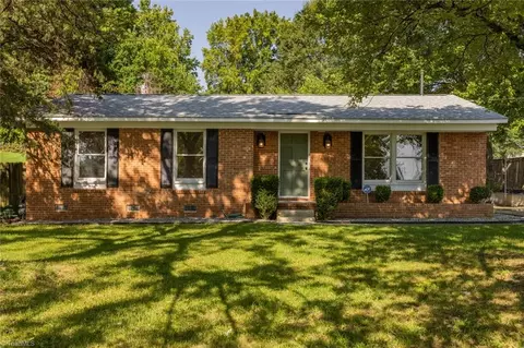 3000 Shallowford Dr, Greensboro, NC 27406