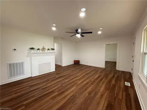 7723 Turnpike Rd, Archdale, NC 27263 photo 4