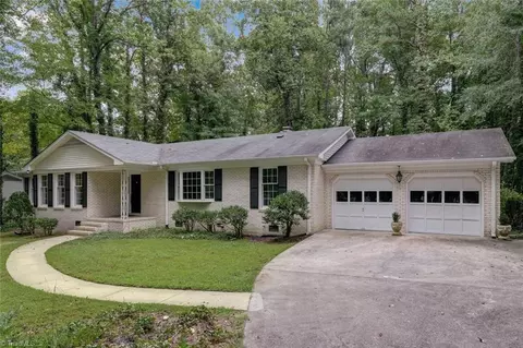 4508 Brookhaven Dr, Greensboro, NC 27406
