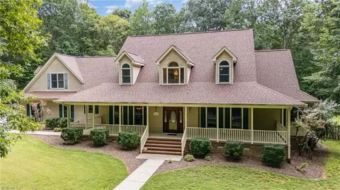 7208 Roundstone Ct, Gibsonville, NC 27249