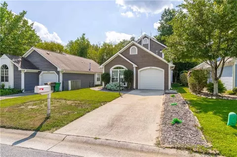 3205 Pipers Way, High Point, NC 27265