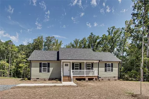 616 Glendale Dr, Asheboro, NC 27205