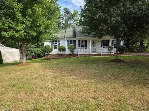 2125 Olive Dr, Reidsville, NC 27320