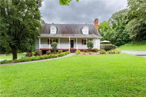 5750 Gayray St, Clemmons, NC 27012