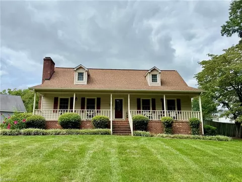 3786 Beech Cir, Trinity, NC 27370