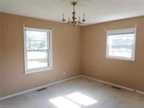6007 Checker Rd, High Point, NC 27263 photo 9