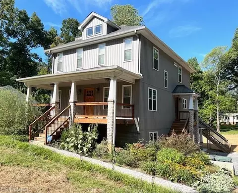 1105 Rustic Rd, Greensboro, NC 27410