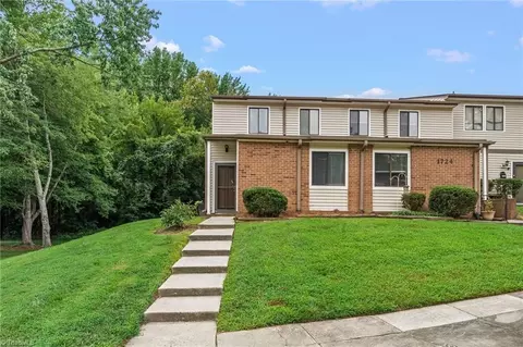 1724 Hamilton St N #A, High Point, NC 27262