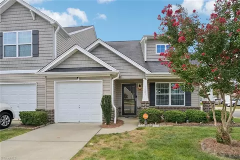 7501 Oliver Park Dr, Whitsett, NC 27377