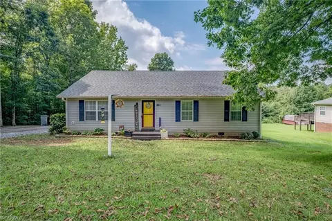 861 Quail Rd, Lexington, NC 27292