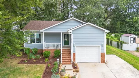 1326 Cushing St, Greensboro, NC 27405