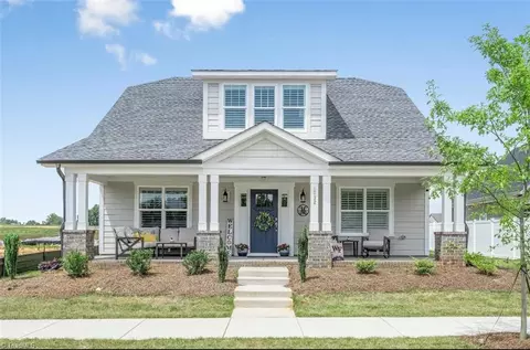 1638 Cross Village Ave, Kernersville, NC 27284
