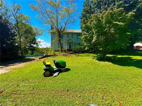 326 Dragway Rd, Wilkesboro, NC 28697