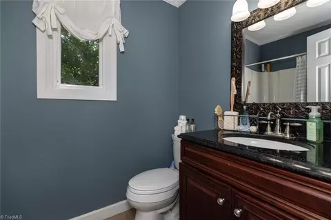 Bath - 4709 Riverview Dr, Trinity, NC 27370 photo 2 of 5