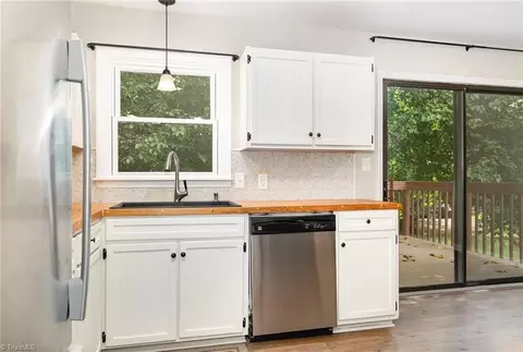 7098 Fork Rd E, High Point, NC 27265 photo 9