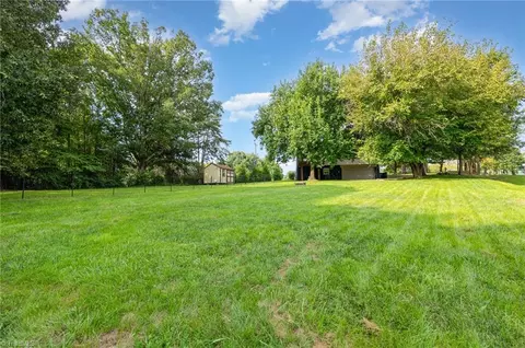 7098 Fork Rd E, High Point, NC 27265 photo 23