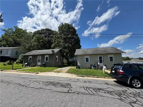 210 Franklin St N, Reidsville, NC 27320