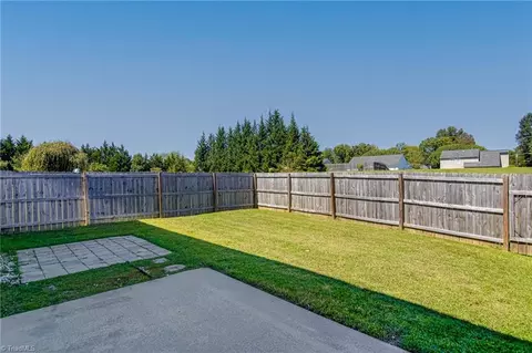 1257 Silverstone Ct, High Point, NC 27265 photo 29