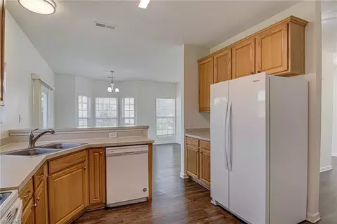 1257 Silverstone Ct, High Point, NC 27265 photo 14