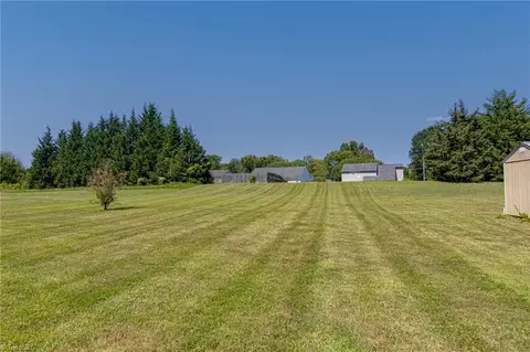 1257 Silverstone Ct, High Point, NC 27265 photo 33