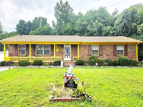 2902 Moser Rd, Greensboro, NC 27406
