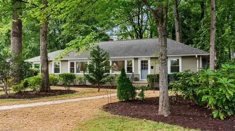 3802 Dogwood Dr, Greensboro, NC 27403