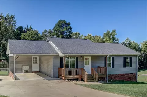 5617 Merle Dr, Trinity, NC 27370