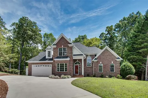 963 Edge Ct, Asheboro, NC 27205