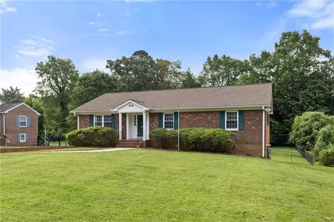 936 Marguerite Dr, Winston Salem, NC 27106