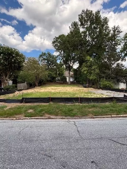 502 Nottingham Rd, Greensboro, NC 27408
