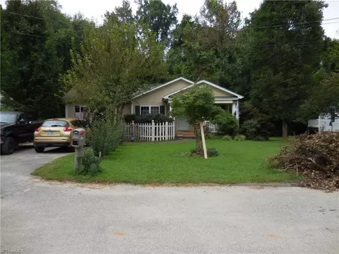 2942 Edwards St, Winston Salem, NC 27127
