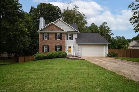 120 Kathleen Ct, King, NC 27021