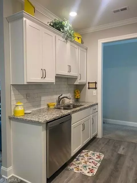 Kitchen - 397 Northbridge Dr, High Point, NC 27265 photo 3 of 6