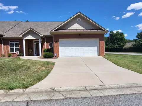 Exterior - 397 Northbridge Dr, High Point, NC 27265 photo 4 of 9